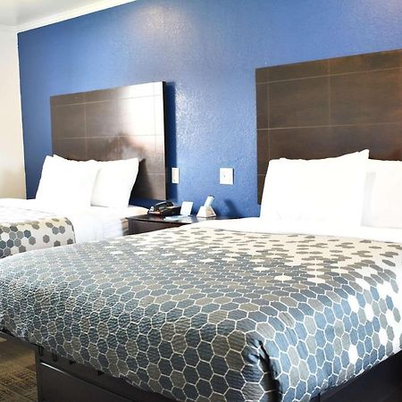 Swainsboro Rodeway Inn מראה חיצוני תמונה