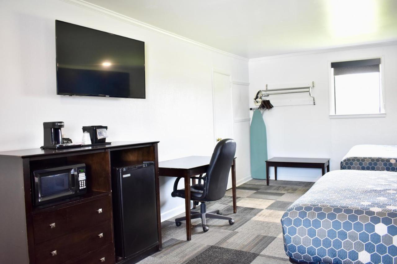 Swainsboro Rodeway Inn מראה חיצוני תמונה