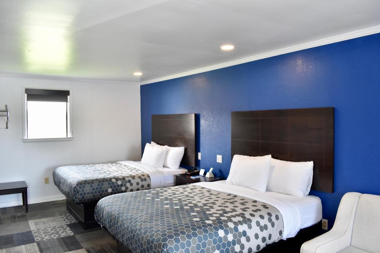 Swainsboro Rodeway Inn מראה חיצוני תמונה