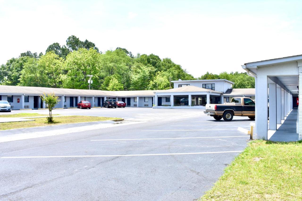 Swainsboro Rodeway Inn מראה חיצוני תמונה