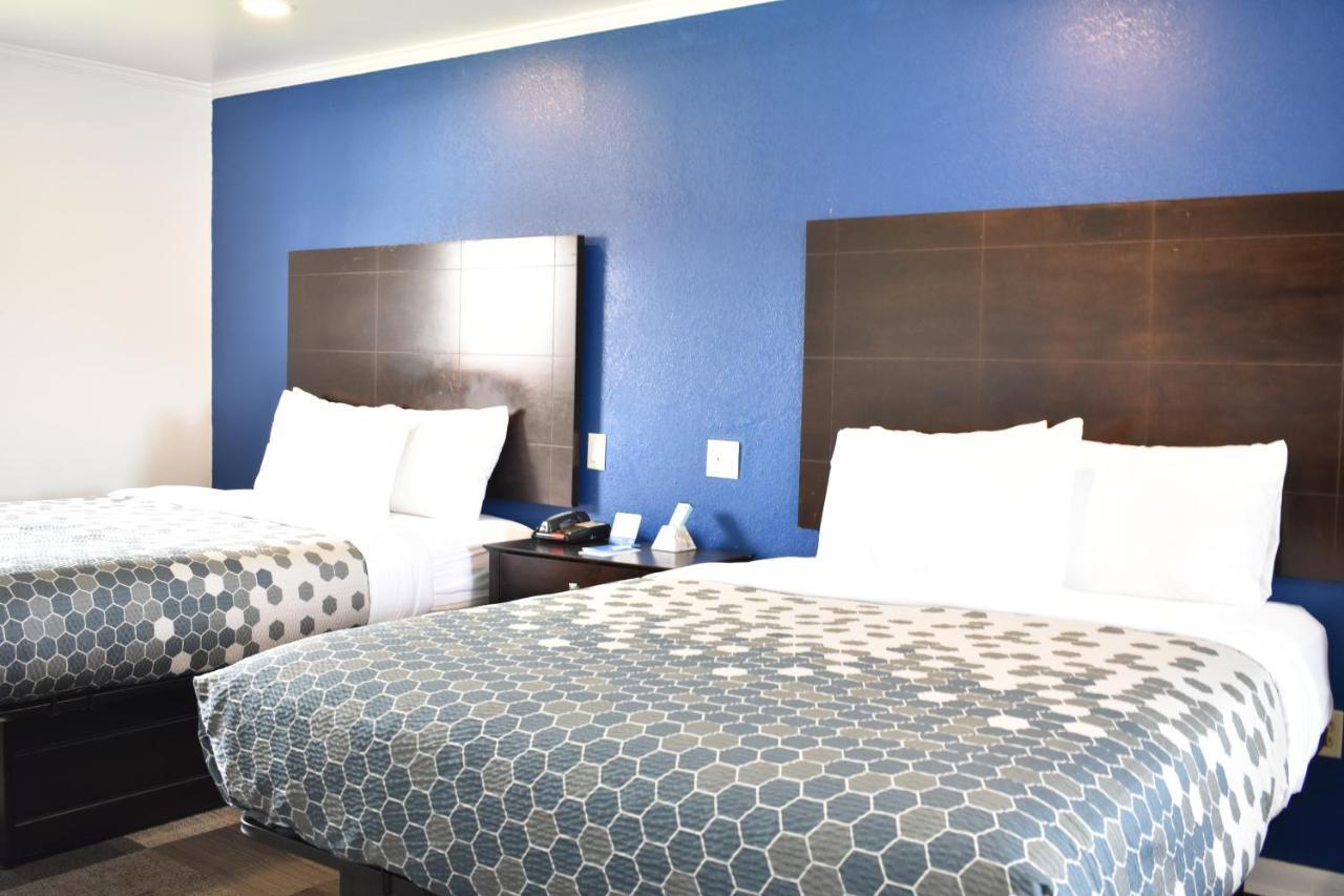 Swainsboro Rodeway Inn מראה חיצוני תמונה