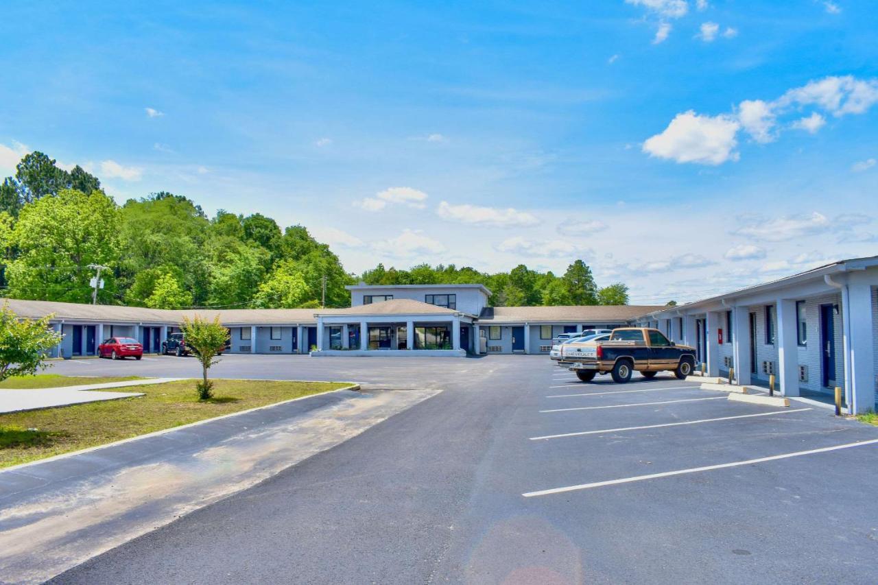 Swainsboro Rodeway Inn מראה חיצוני תמונה