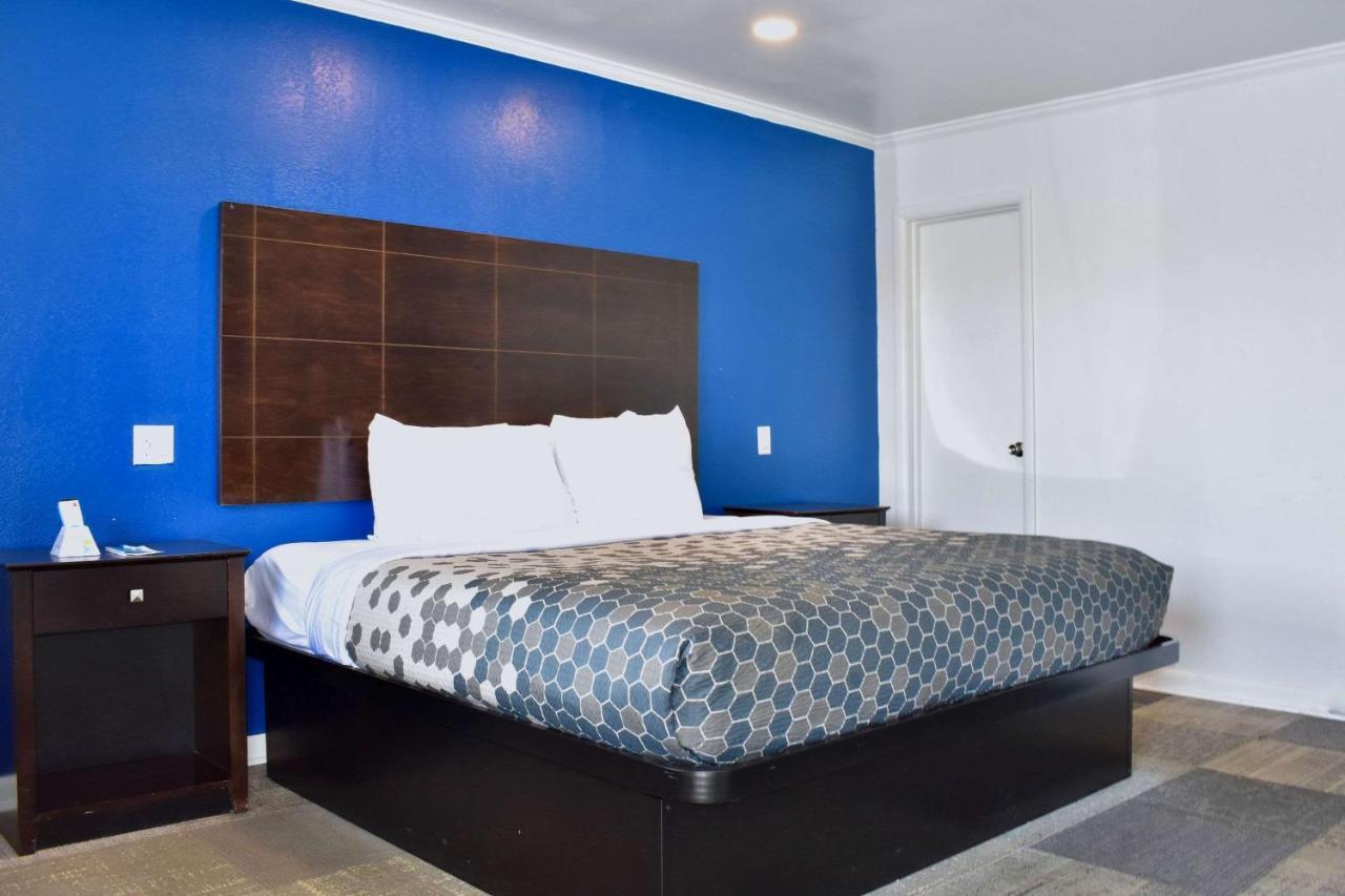 Swainsboro Rodeway Inn מראה חיצוני תמונה
