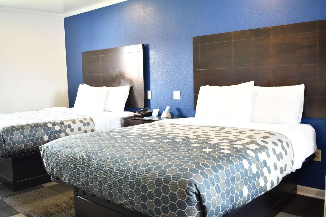 Swainsboro Rodeway Inn מראה חיצוני תמונה