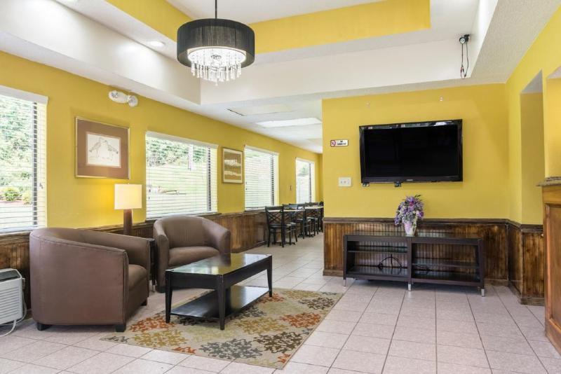 Swainsboro Rodeway Inn מראה חיצוני תמונה