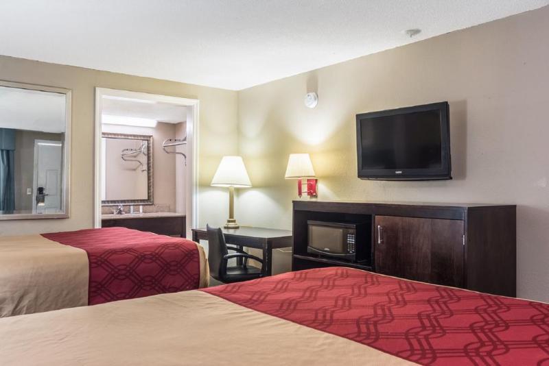 Swainsboro Rodeway Inn מראה חיצוני תמונה