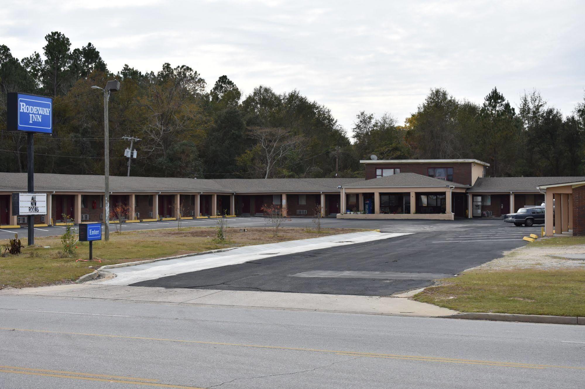 Swainsboro Rodeway Inn מראה חיצוני תמונה