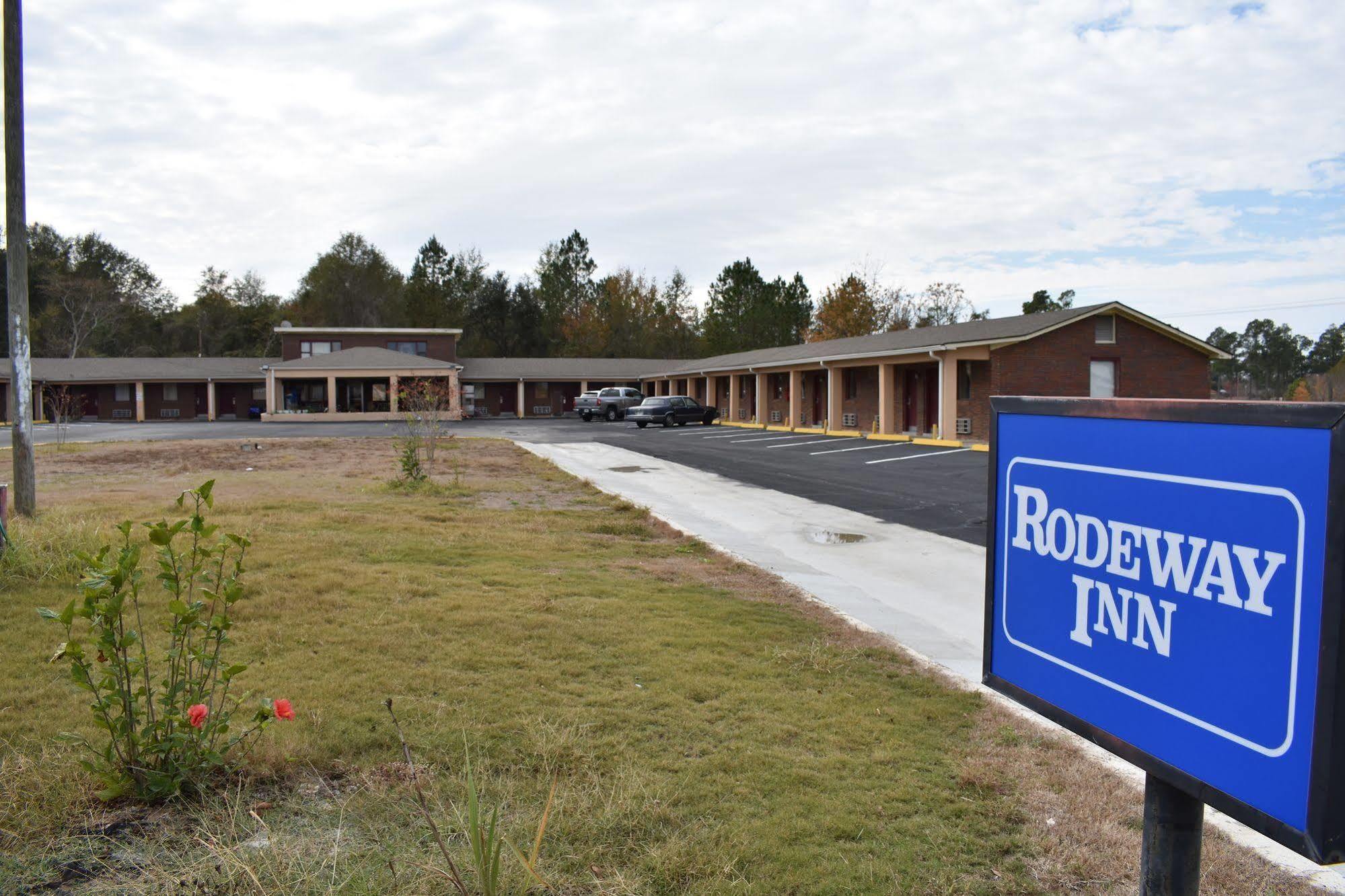 Swainsboro Rodeway Inn מראה חיצוני תמונה