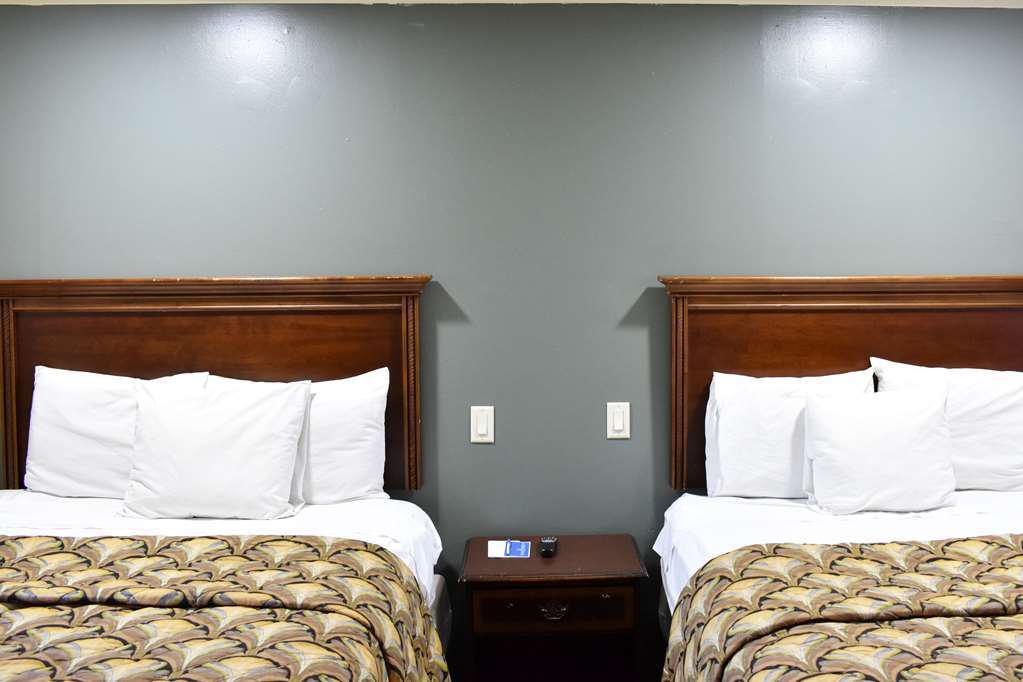 Swainsboro Rodeway Inn חדר תמונה